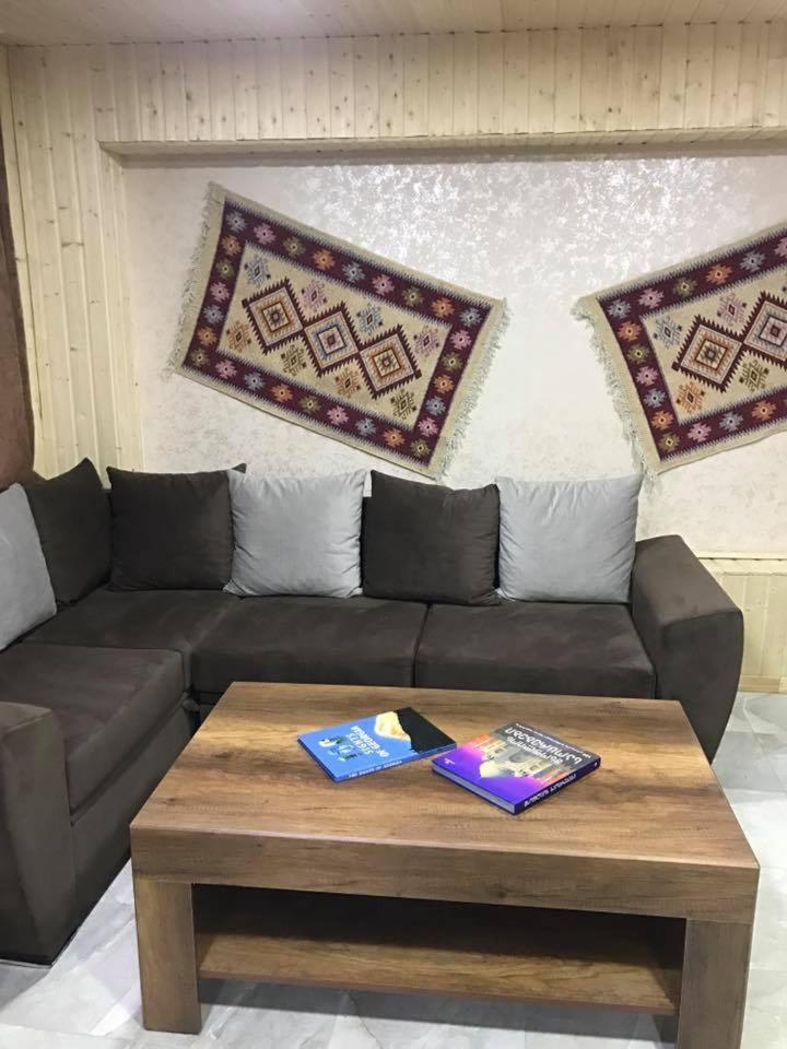 Bed and Breakfast Metitsa Juta Exterior foto